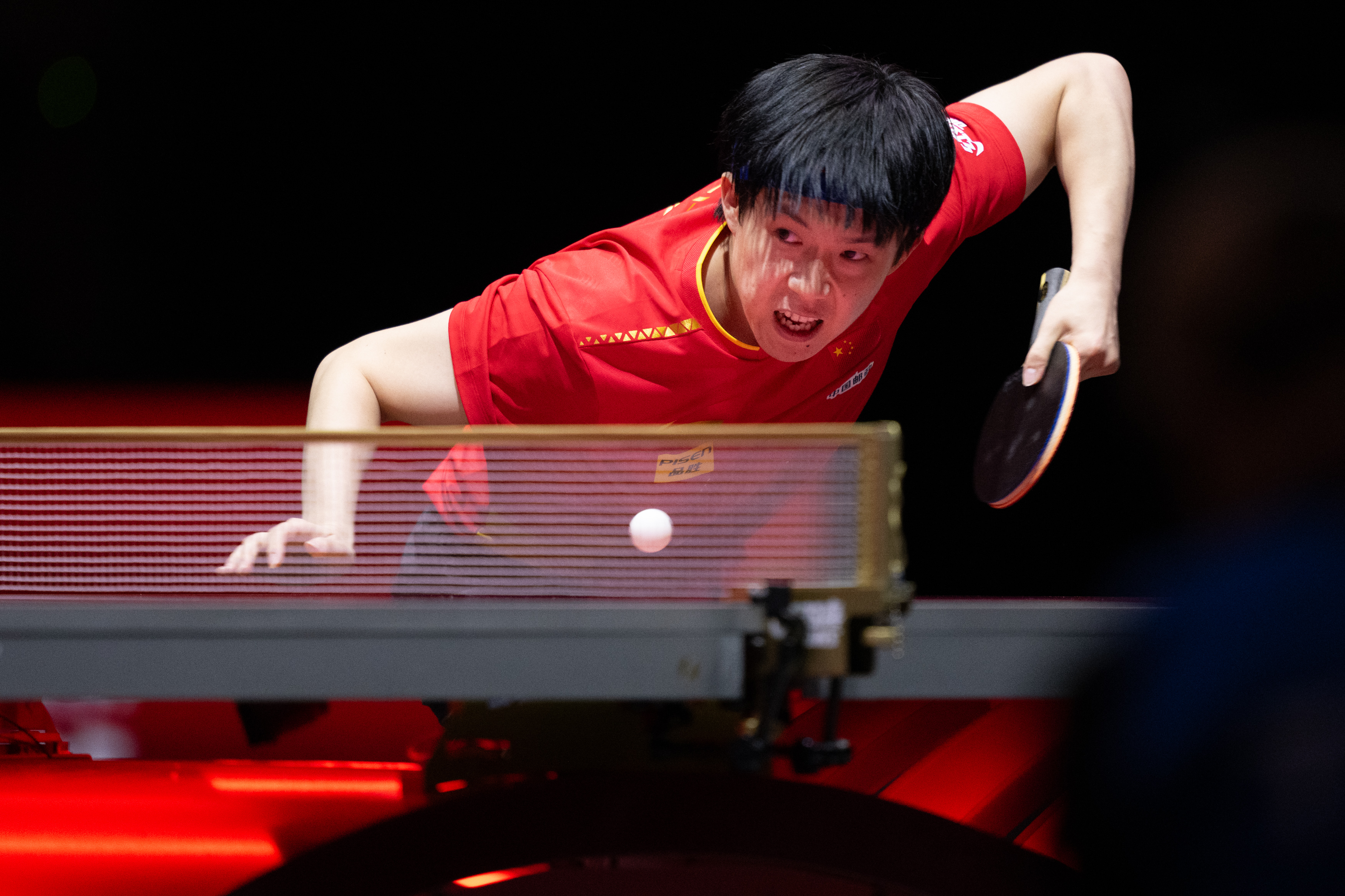 包含回顾乒乓球经典时刻：传奇再现的词条