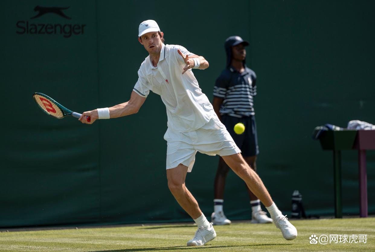 开云体育入口-蒙特卡洛大师赛险胜温网，梅德韦杰夫带队取胜的简单介绍