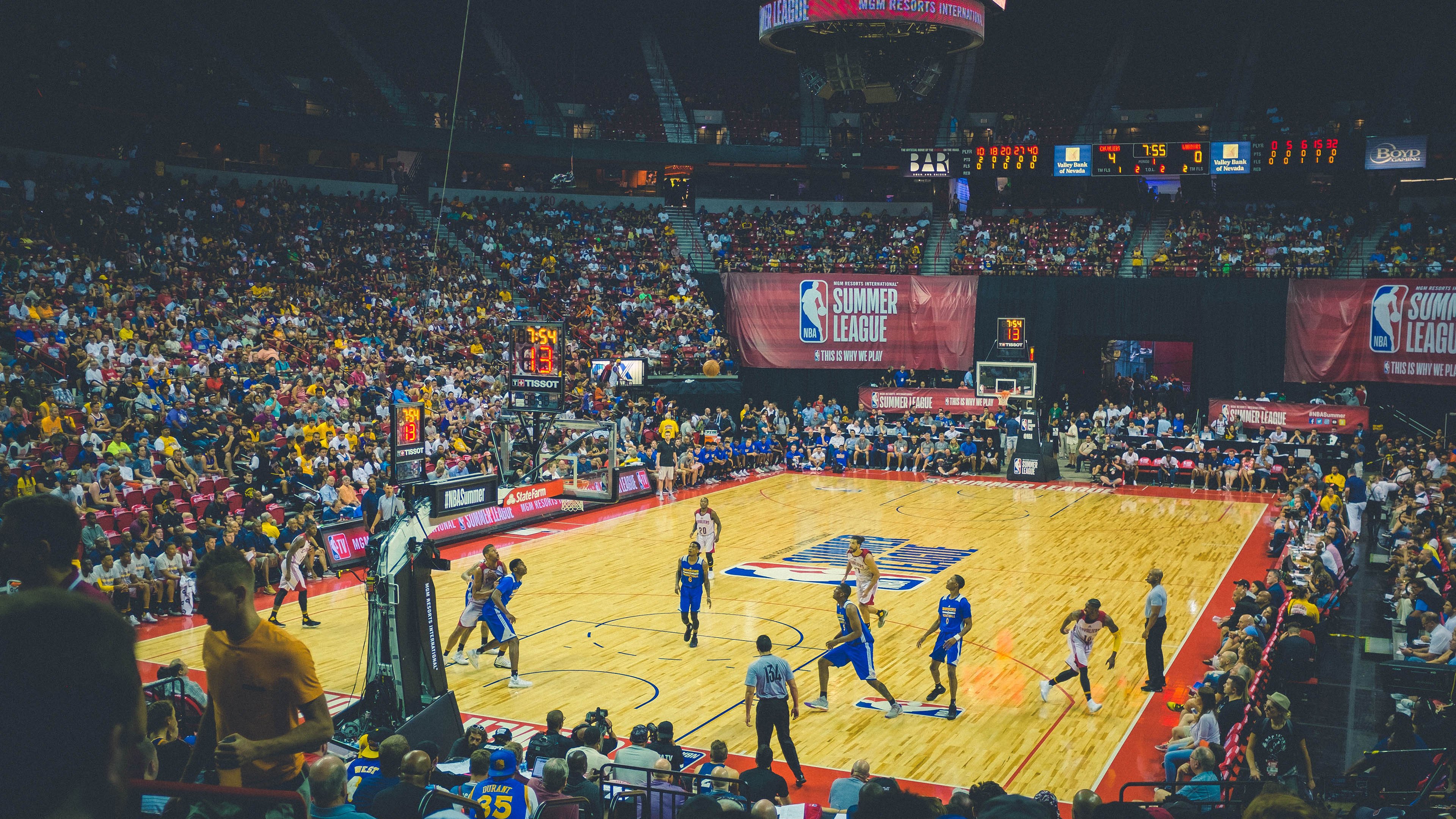 开云体育官网-银幕暗面，F1街道赛的极限补完计划