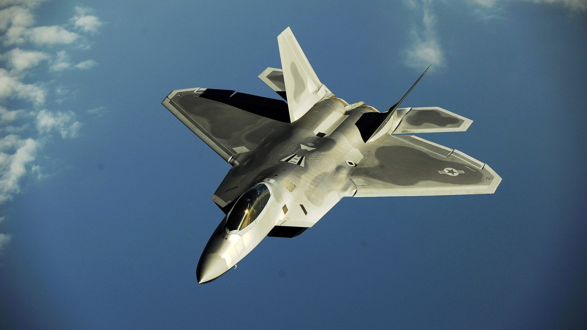 意甲焦点战之夜，火线对决与暗夜中的差距拉开