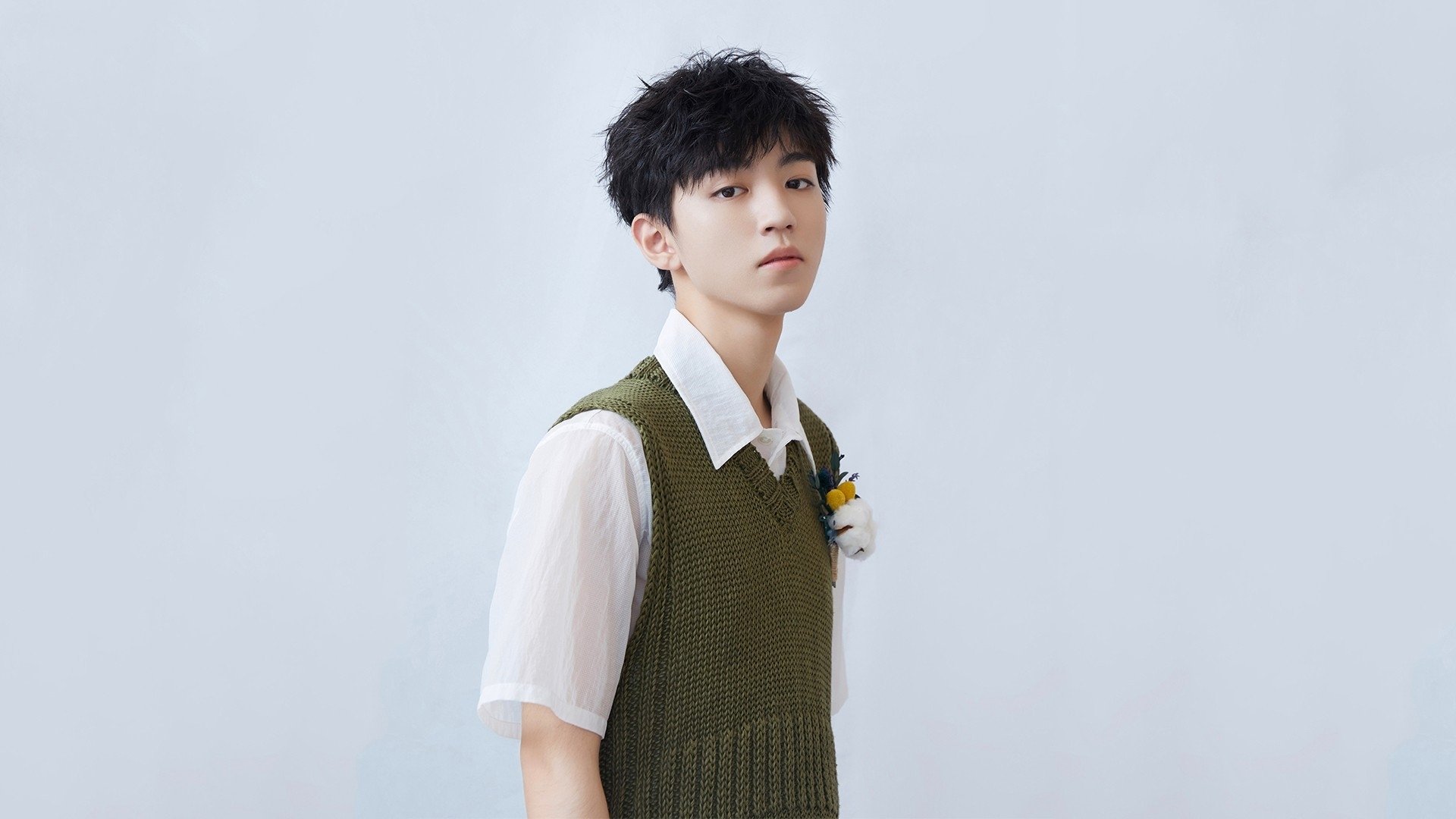 双重奇迹之夜，当魔术加时绝杀新疆，字母哥在F1巴林站接管比赛